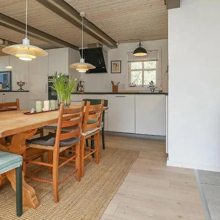 6 Person Holiday In Bl Vand Blåvand